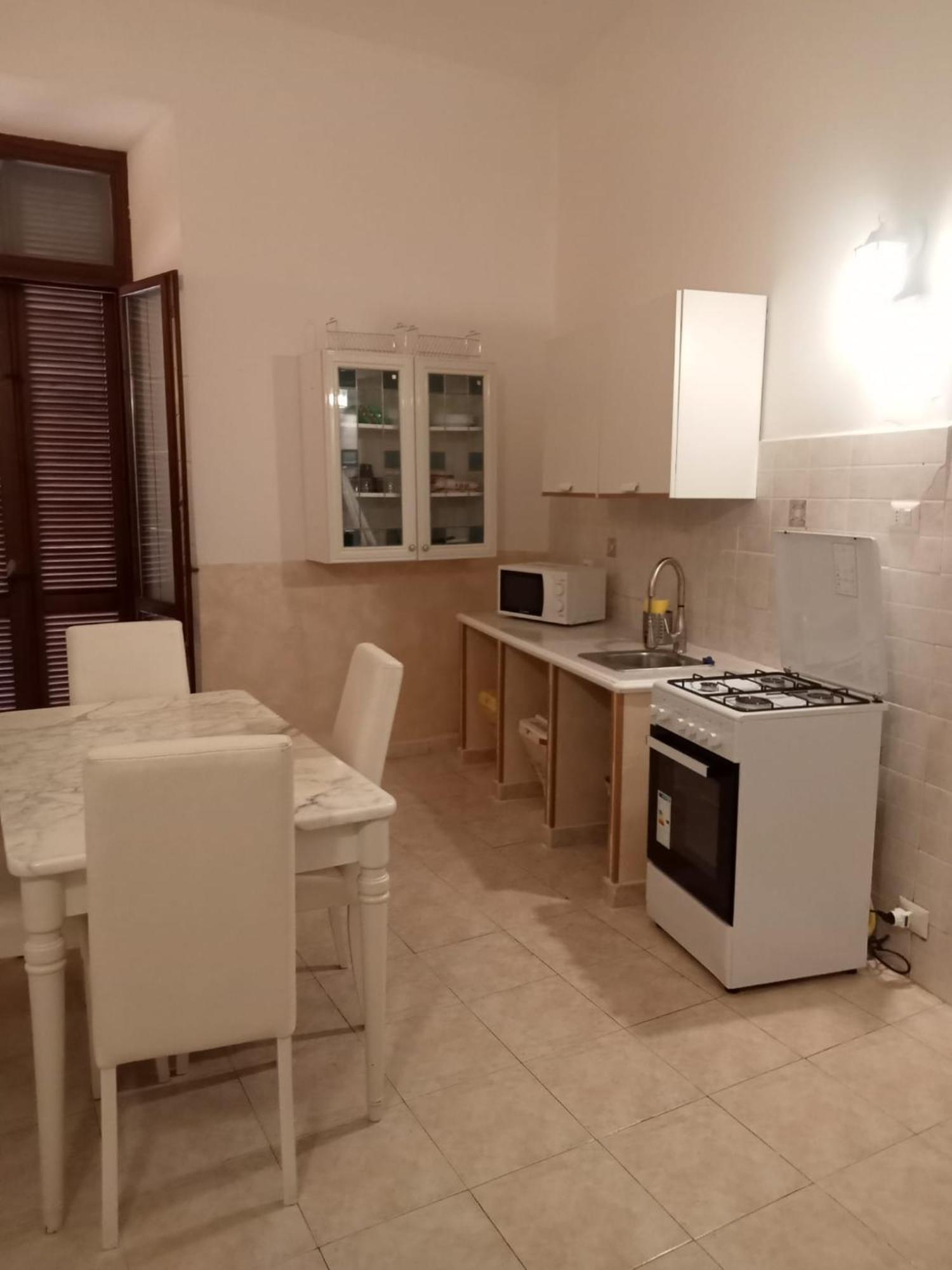Whole Holiday Home Apartment Fantastic Civitavecchia Da Pamino & Priscilla Con Due Camere Letto! Rum bild